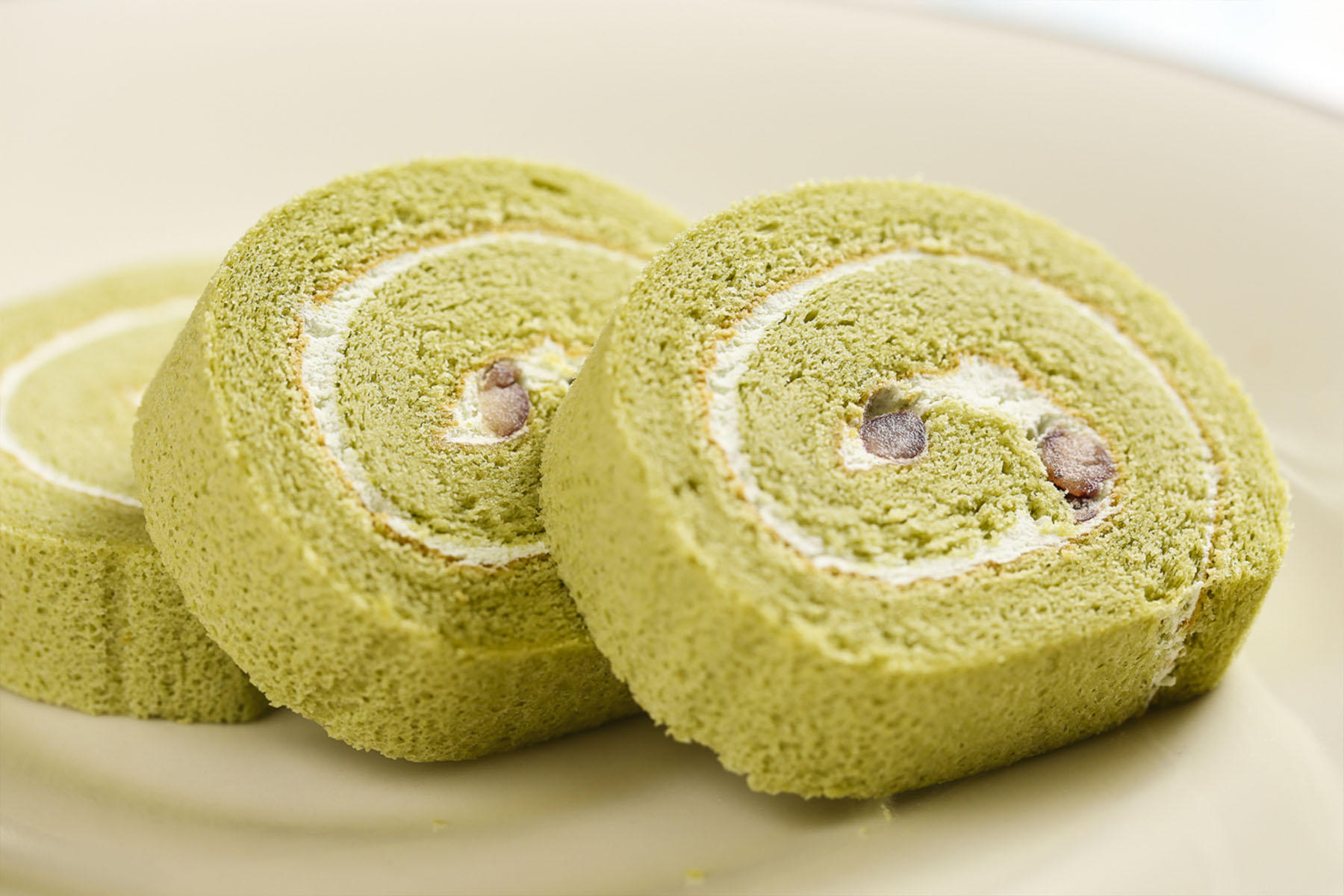 tea with red bean roll cake (vegetarian lacto-ovo meal) 单价nt$